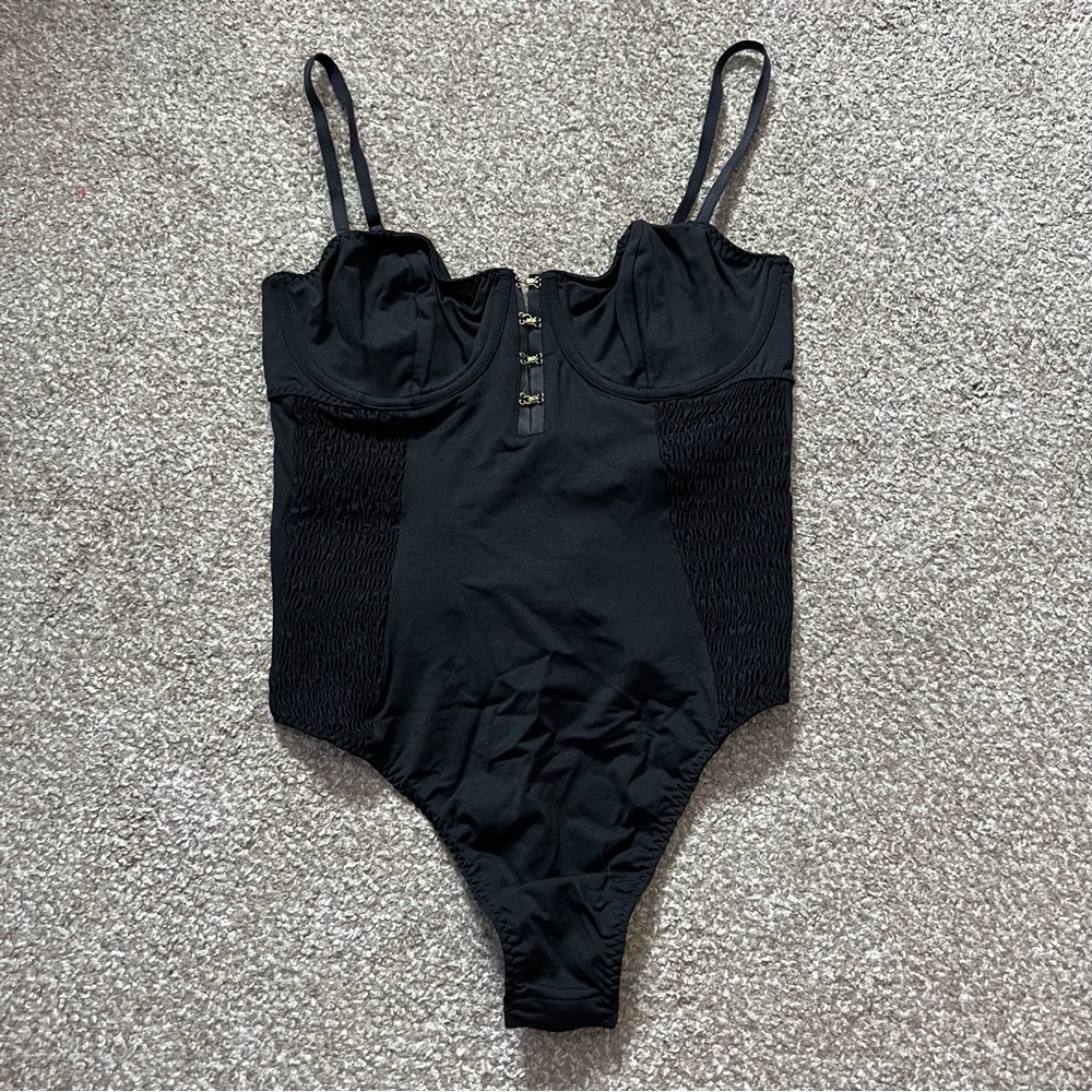 Victoria’s Secret sexy satin bodysuit 🖤